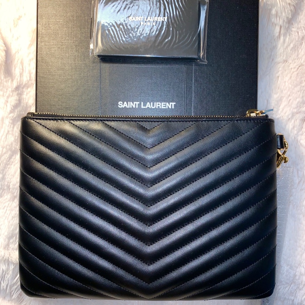 ❌SOLD❌ YSL MATELASSÉ LEATHER POUCH - Picture 2 of 7